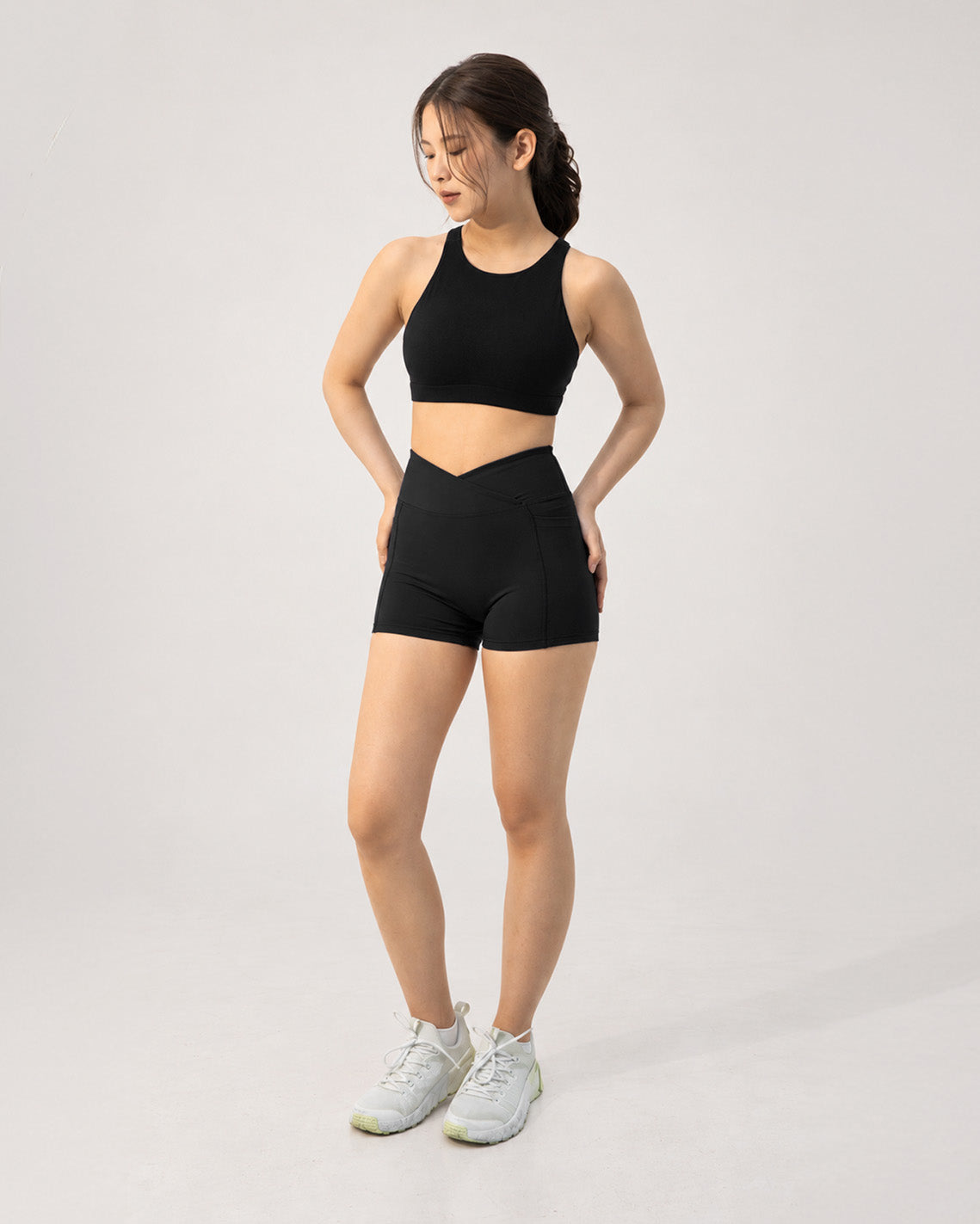 Hybrid Pocket Shorts 4