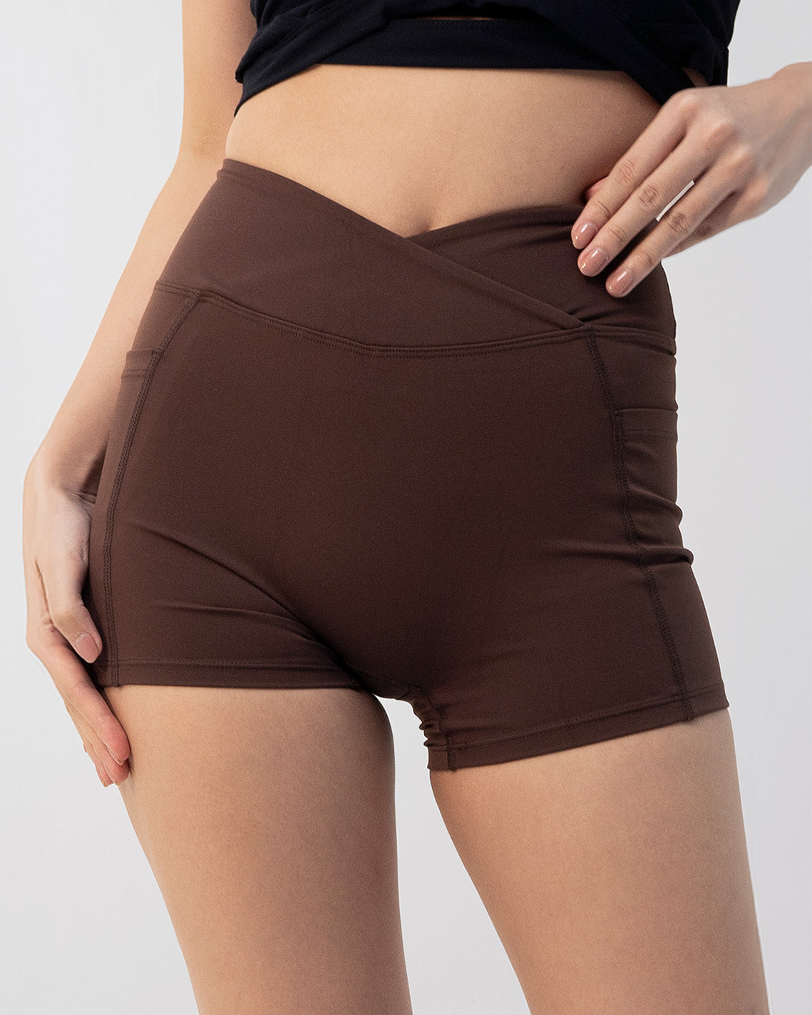 Hybrid Pocket Shorts 4